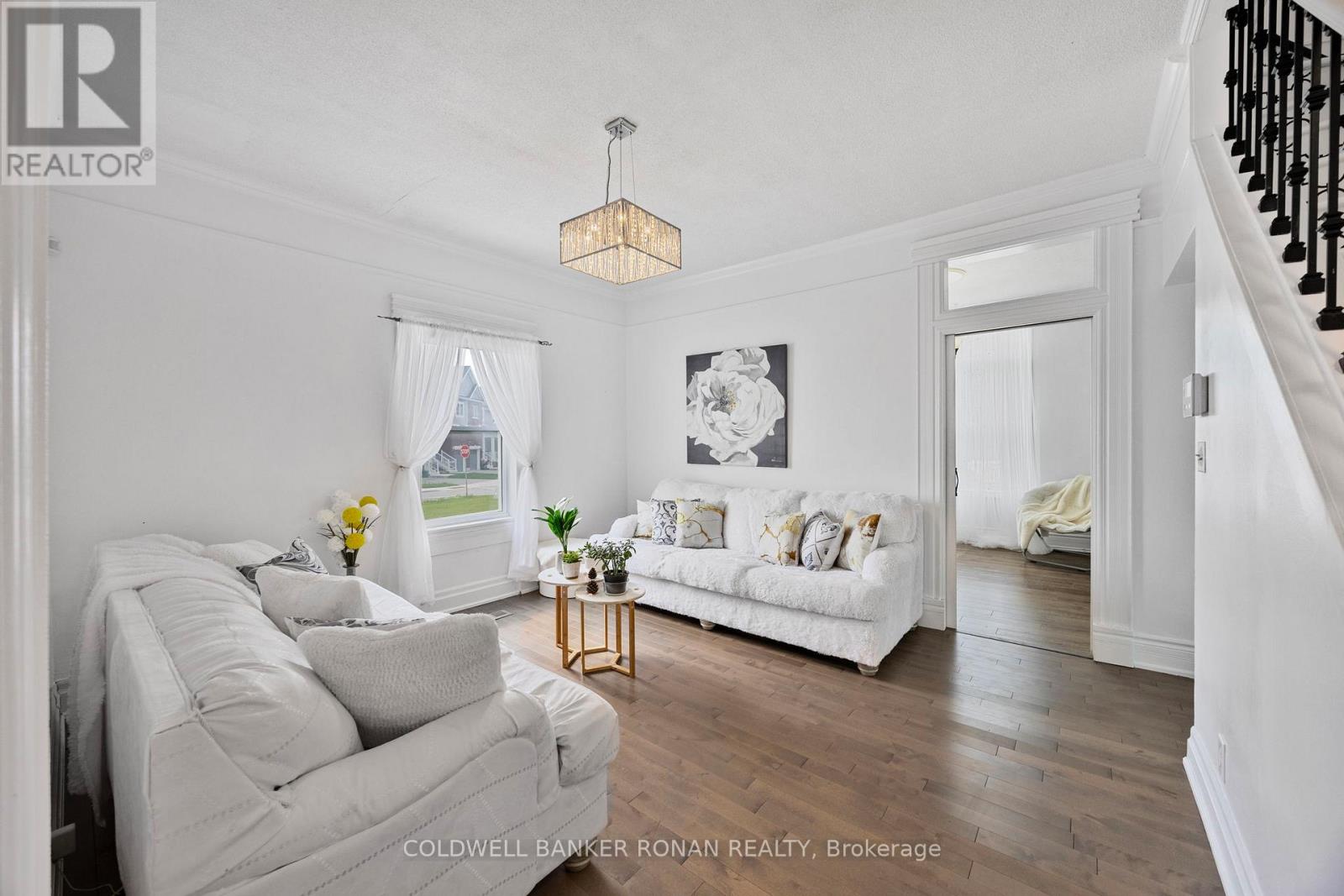 215 First Avenue W, Shelburne, Ontario  L9V 2X7 - Photo 5 - X12209359