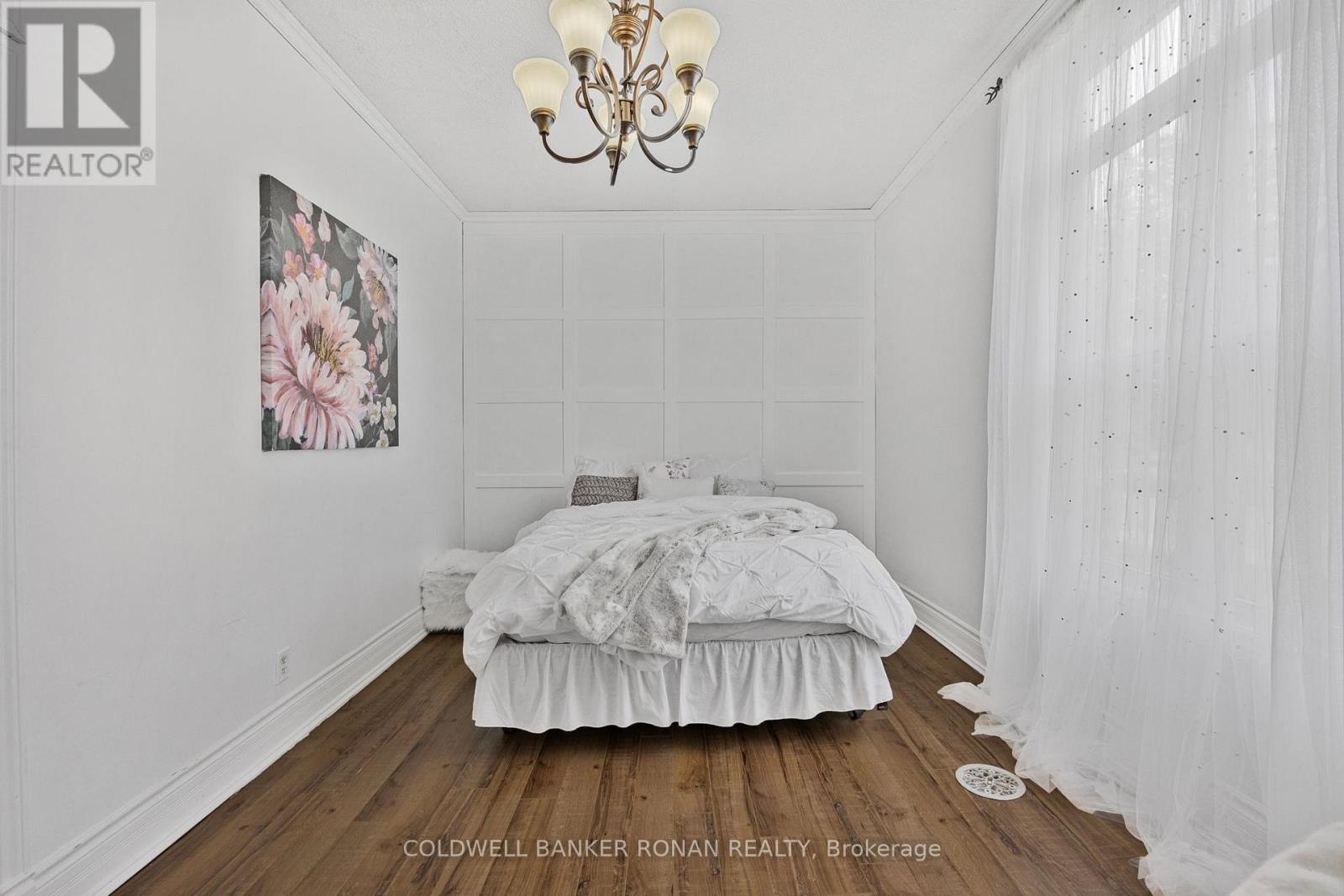 215 First Avenue W, Shelburne, Ontario  L9V 2X7 - Photo 7 - X12209359