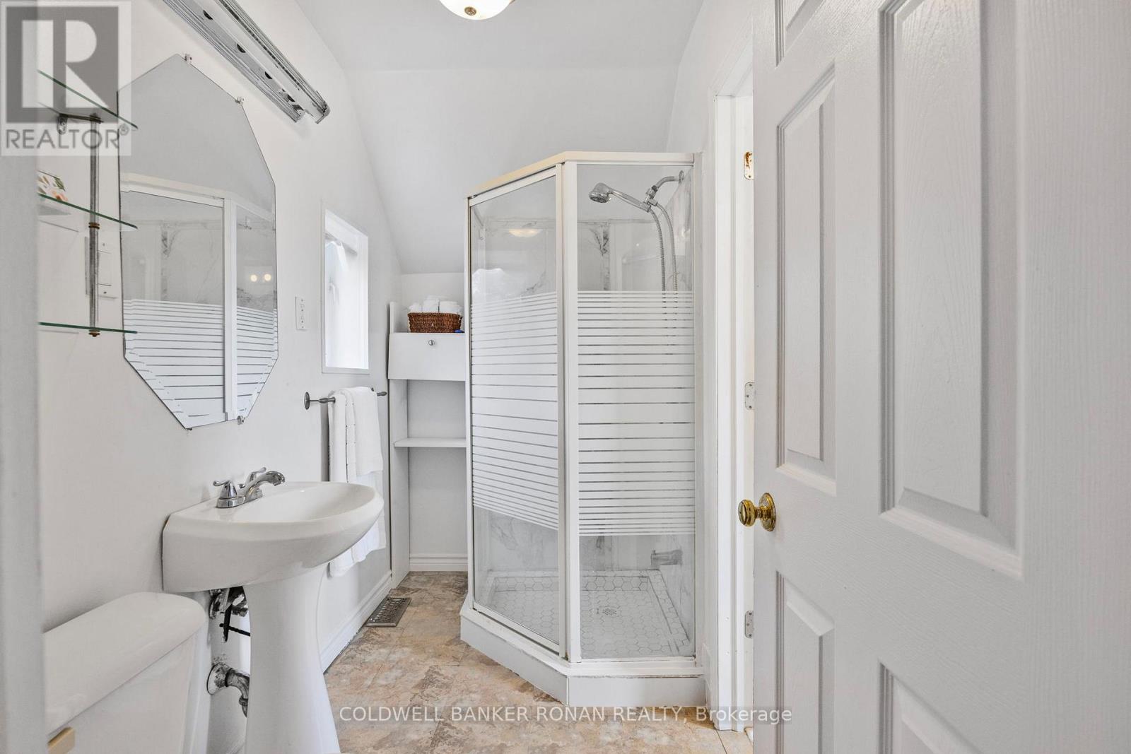 215 First Avenue W, Shelburne, Ontario  L9V 2X7 - Photo 17 - X12209359