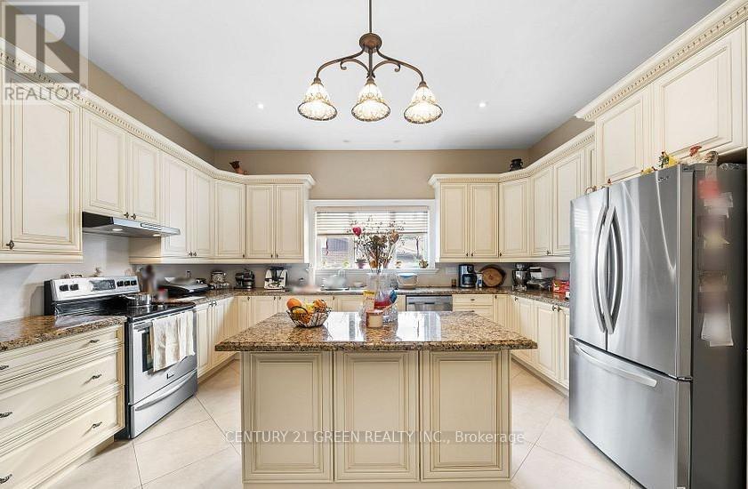 40 Simmons Street, Vaughan, Ontario  L4L 1A7 - Photo 6 - N12586042