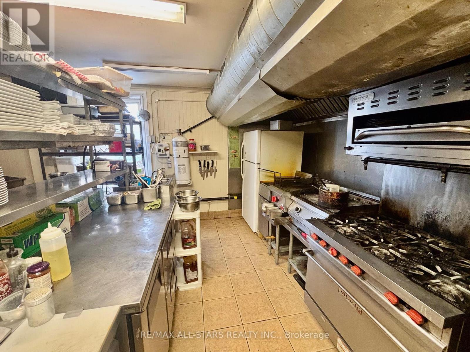 3 Albert Street S, Brock (Sunderland), Ontario  L0C 1H0 - Photo 10 - N12586094