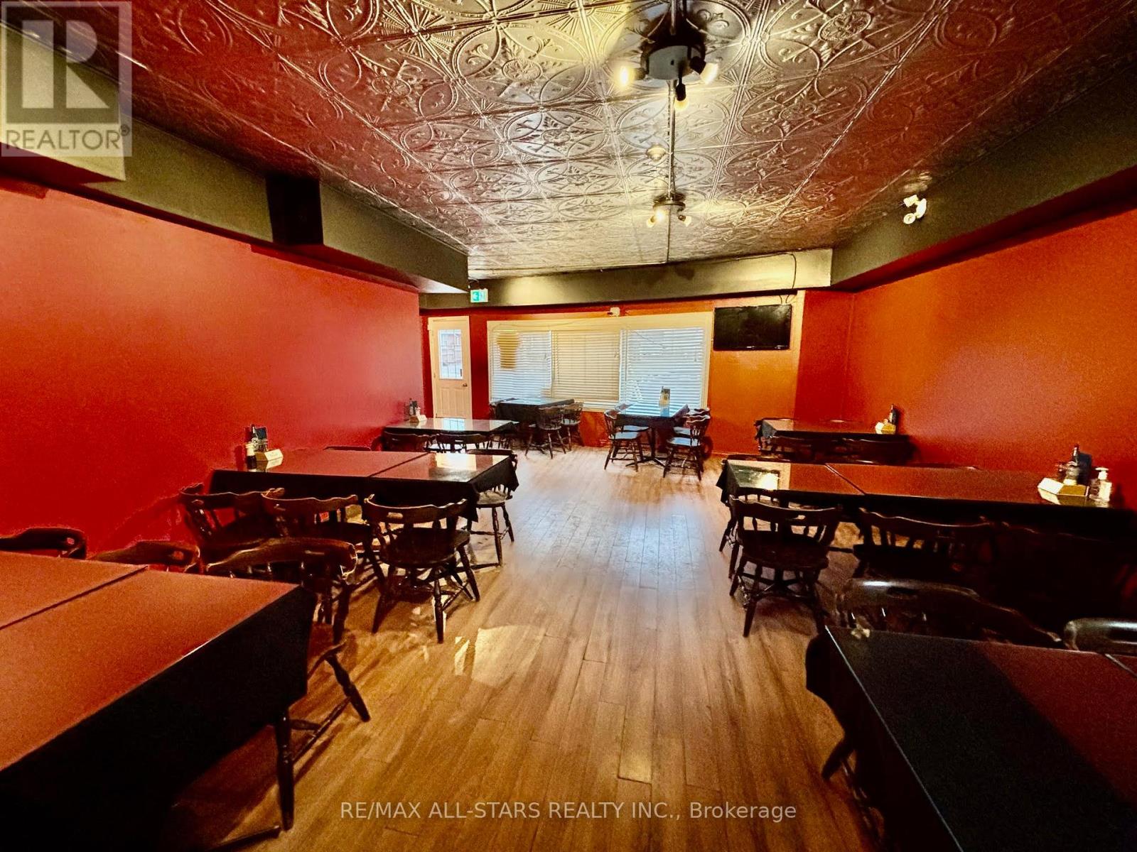 3 Albert Street S, Brock (Sunderland), Ontario  L0C 1H0 - Photo 2 - N12586094