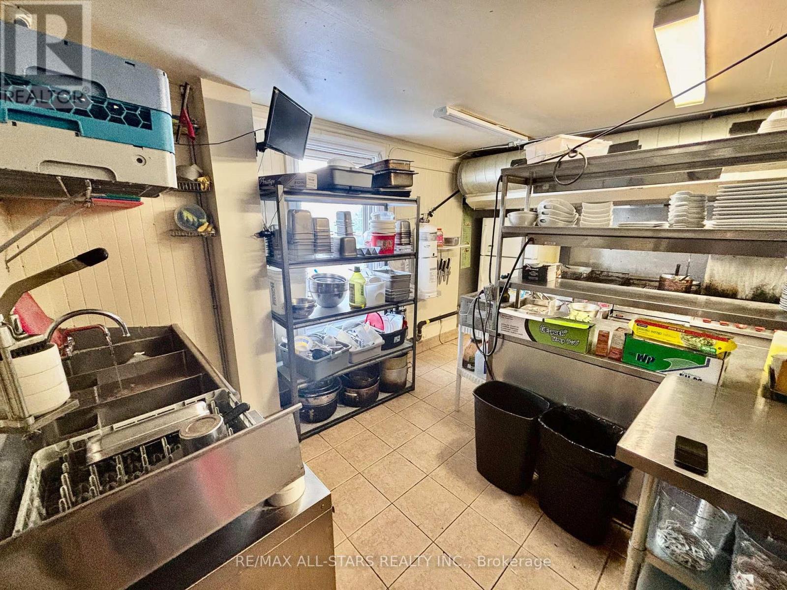 3 Albert Street S, Brock (Sunderland), Ontario  L0C 1H0 - Photo 8 - N12586094