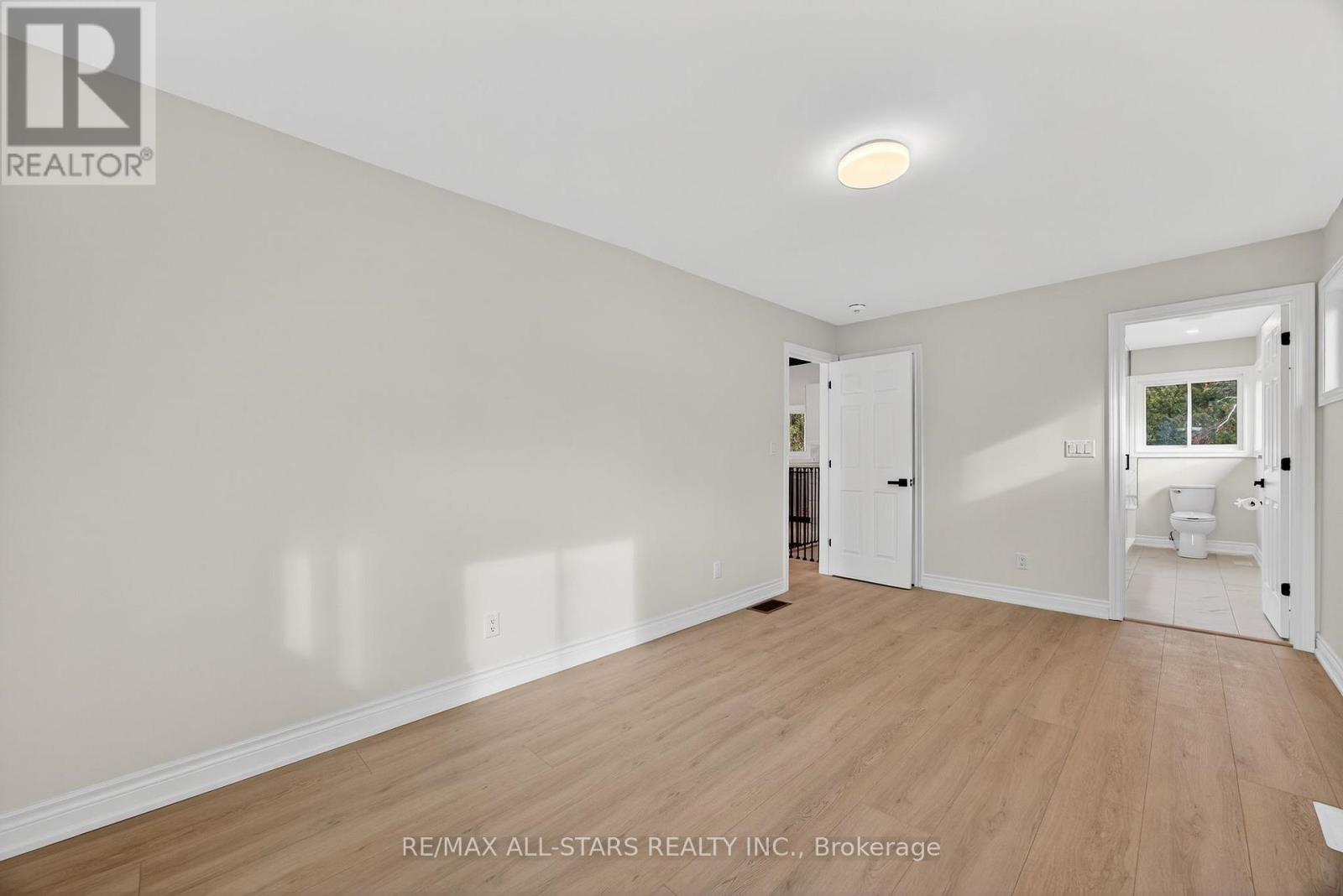 51 Garrett Drive, Georgina, Ontario  L0E 1R0 - Photo 23 - N12586184