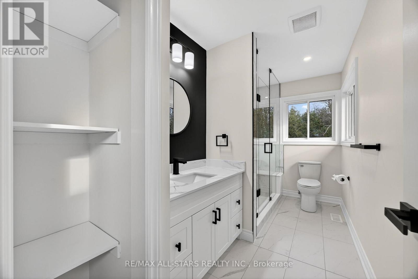 51 Garrett Drive, Georgina, Ontario  L0E 1R0 - Photo 24 - N12586184