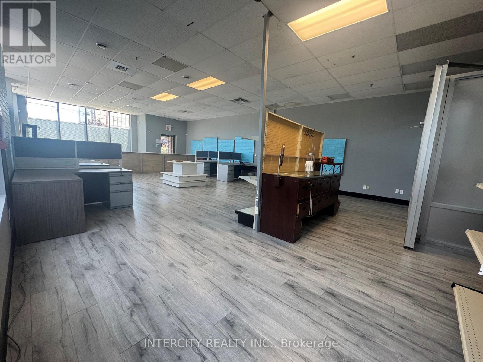 9 - 2100 Steeles Avenue, Vaughan, Ontario  L4K 2V1 - Photo 4 - N12586242