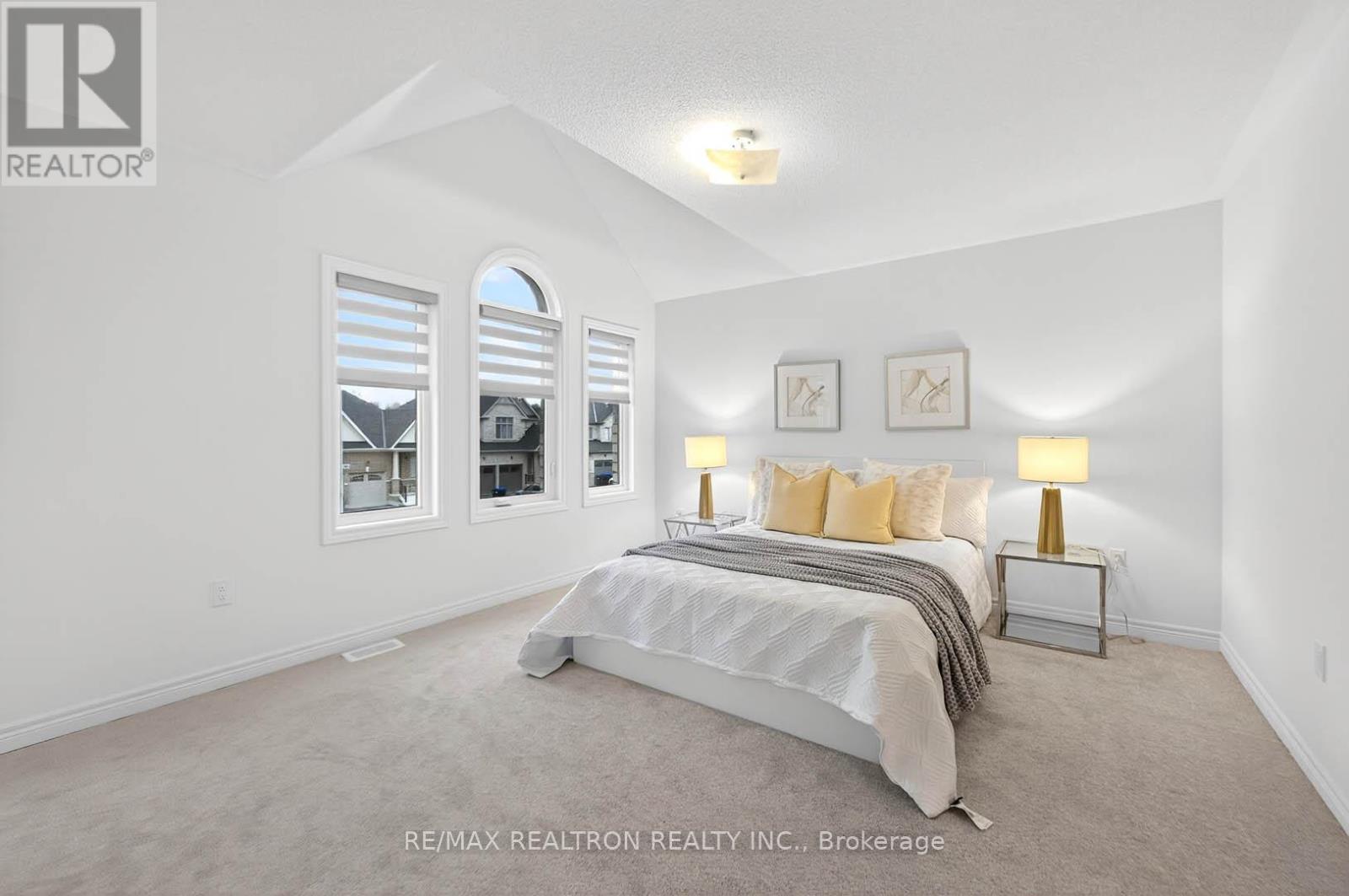 40 Wakefield Boulevard, Essa, Ontario  L3W 0L9 - Photo 37 - N12586248