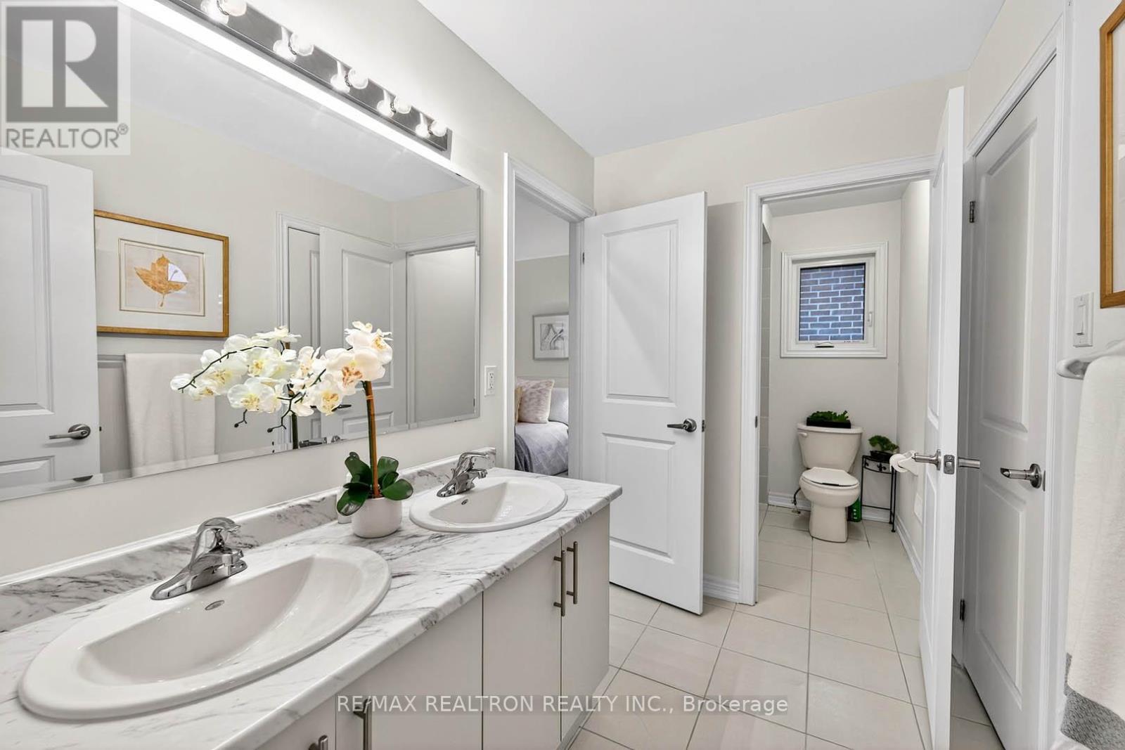 40 Wakefield Boulevard, Essa, Ontario  L3W 0L9 - Photo 39 - N12586248