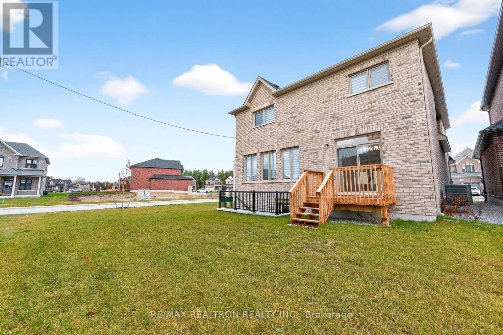 40 Wakefield Boulevard, Essa, Ontario  L3W 0L9 - Photo 48 - N12586248