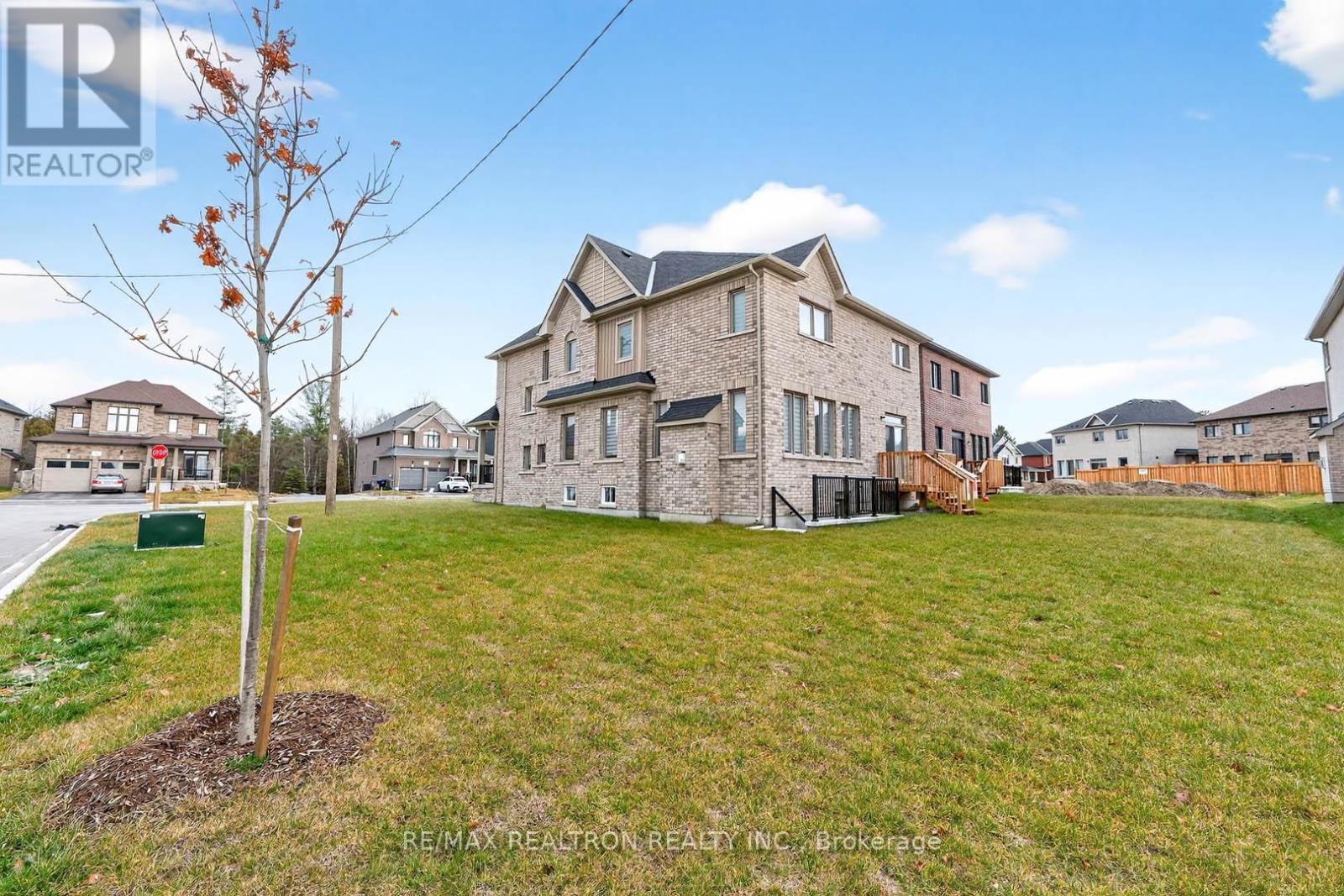 40 Wakefield Boulevard, Essa, Ontario  L3W 0L9 - Photo 49 - N12586248