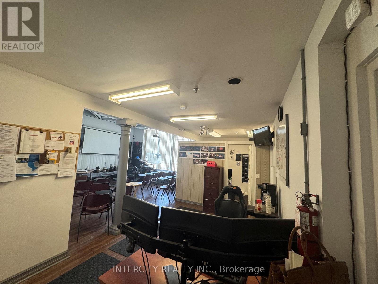 102 - 2100 Steeles Avenue W, Vaughan, Ontario  L4K 2V1 - Photo 7 - N12586254