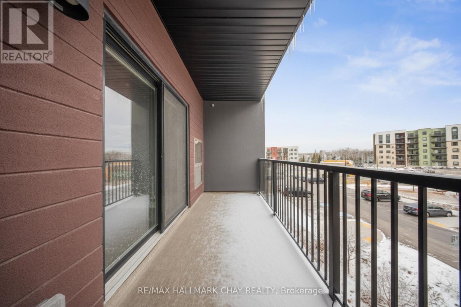 211 - 4 Spice Way, Barrie, Ontario  L9J 0M2 - Photo 19 - S12586252