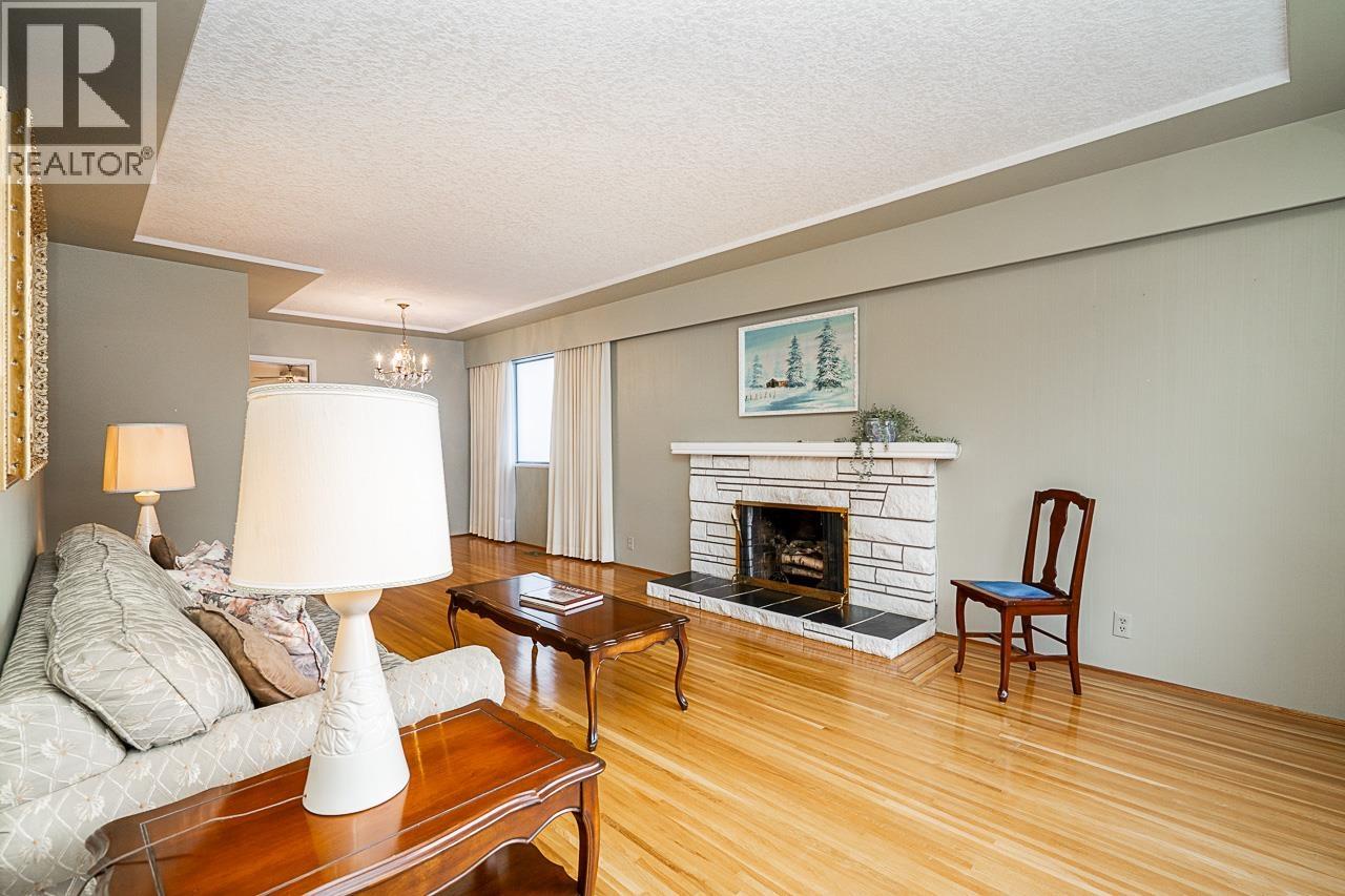 5406 Ross Street, Vancouver, British Columbia  V5W 3K9 - Photo 3 - R3070577