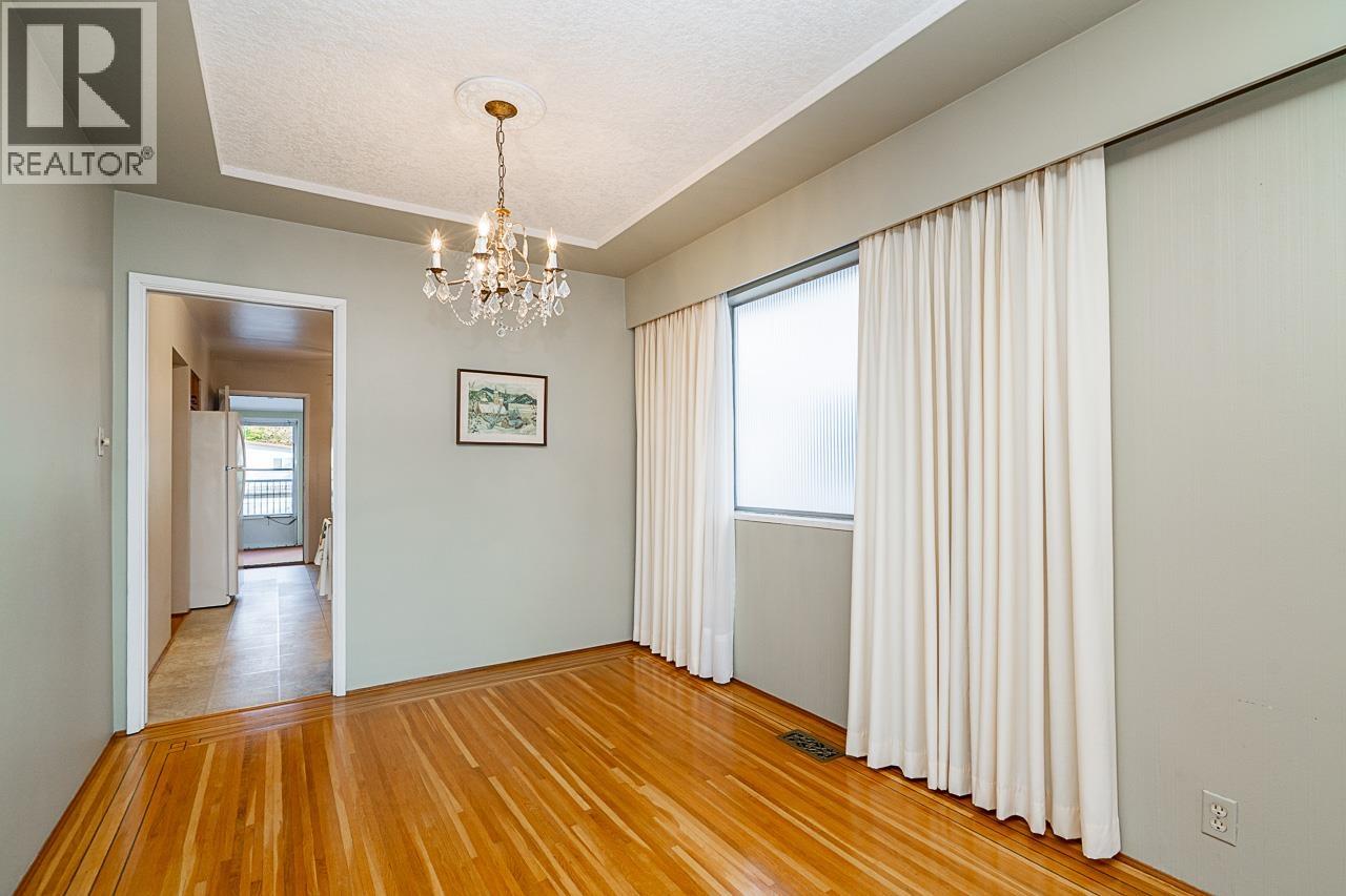 5406 Ross Street, Vancouver, British Columbia  V5W 3K9 - Photo 5 - R3070577