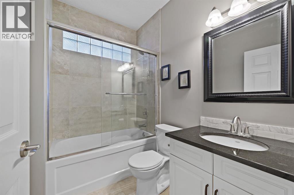 3208 Parkdale Boulevard Nw, Calgary, Alberta  T2N 3T3 - Photo 8 - A2271226