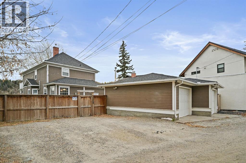 3208 Parkdale Boulevard Nw, Calgary, Alberta  T2N 3T3 - Photo 22 - A2271226