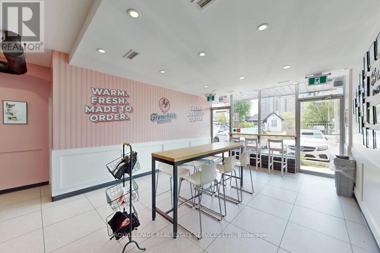 3830 Bloor Street W, Toronto, Ontario  M9B 1K8 - Photo 12 - W12586060