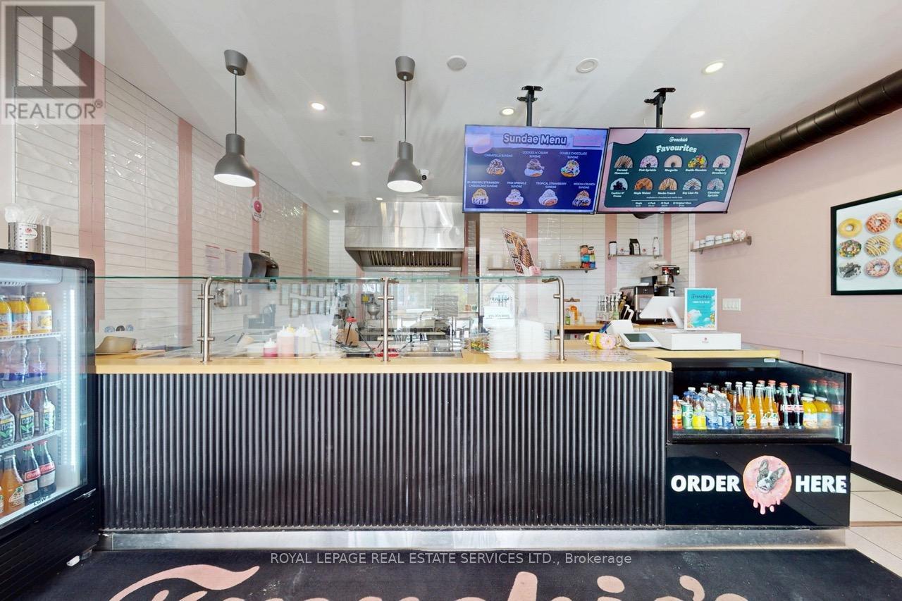 3830 Bloor Street W, Toronto, Ontario  M9B 1K8 - Photo 15 - W12586060