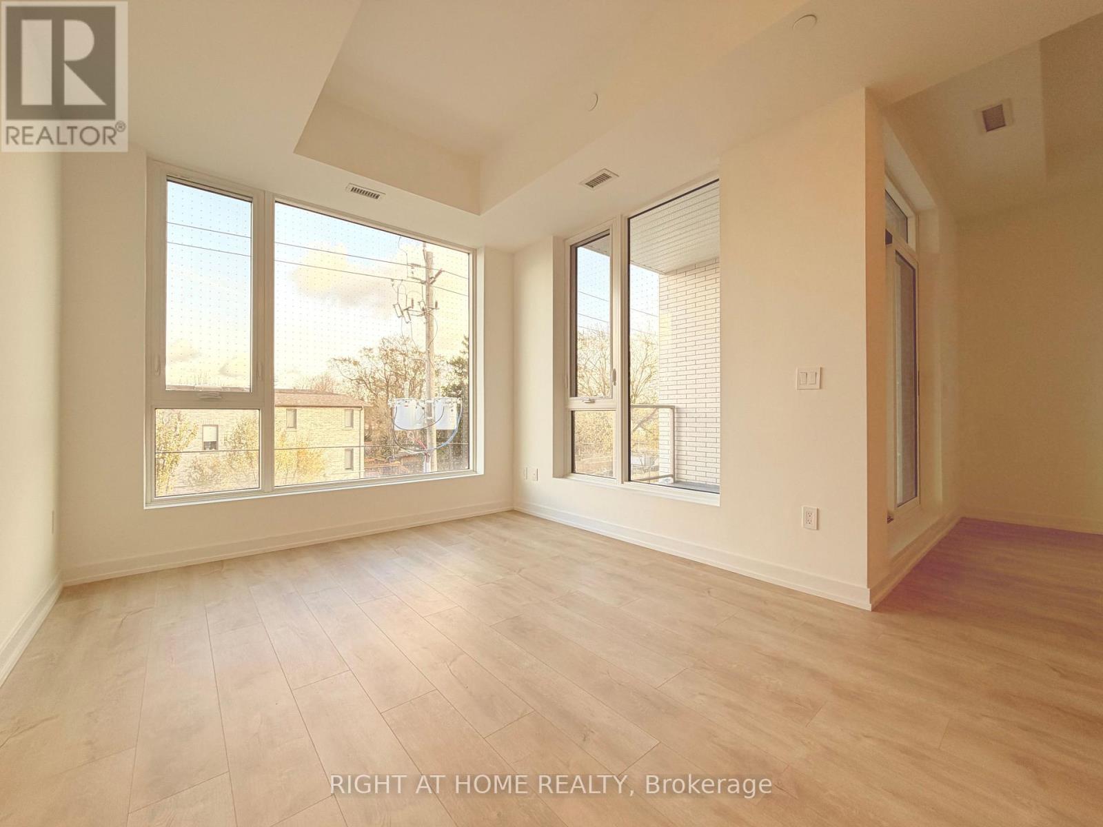 308 - 722 Marlee Avenue, Toronto, Ontario  M6B 3J7 - Photo 4 - W12586072