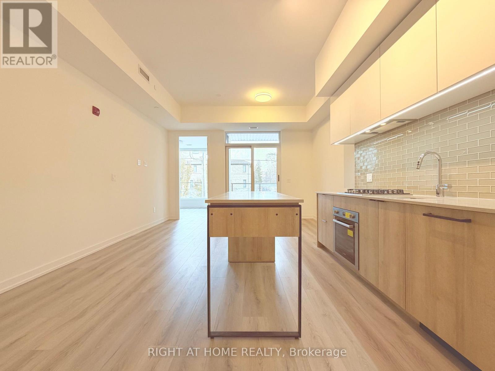 201 - 722 Marlee Avenue, Toronto, Ontario  M6B 3J7 - Photo 16 - W12586084