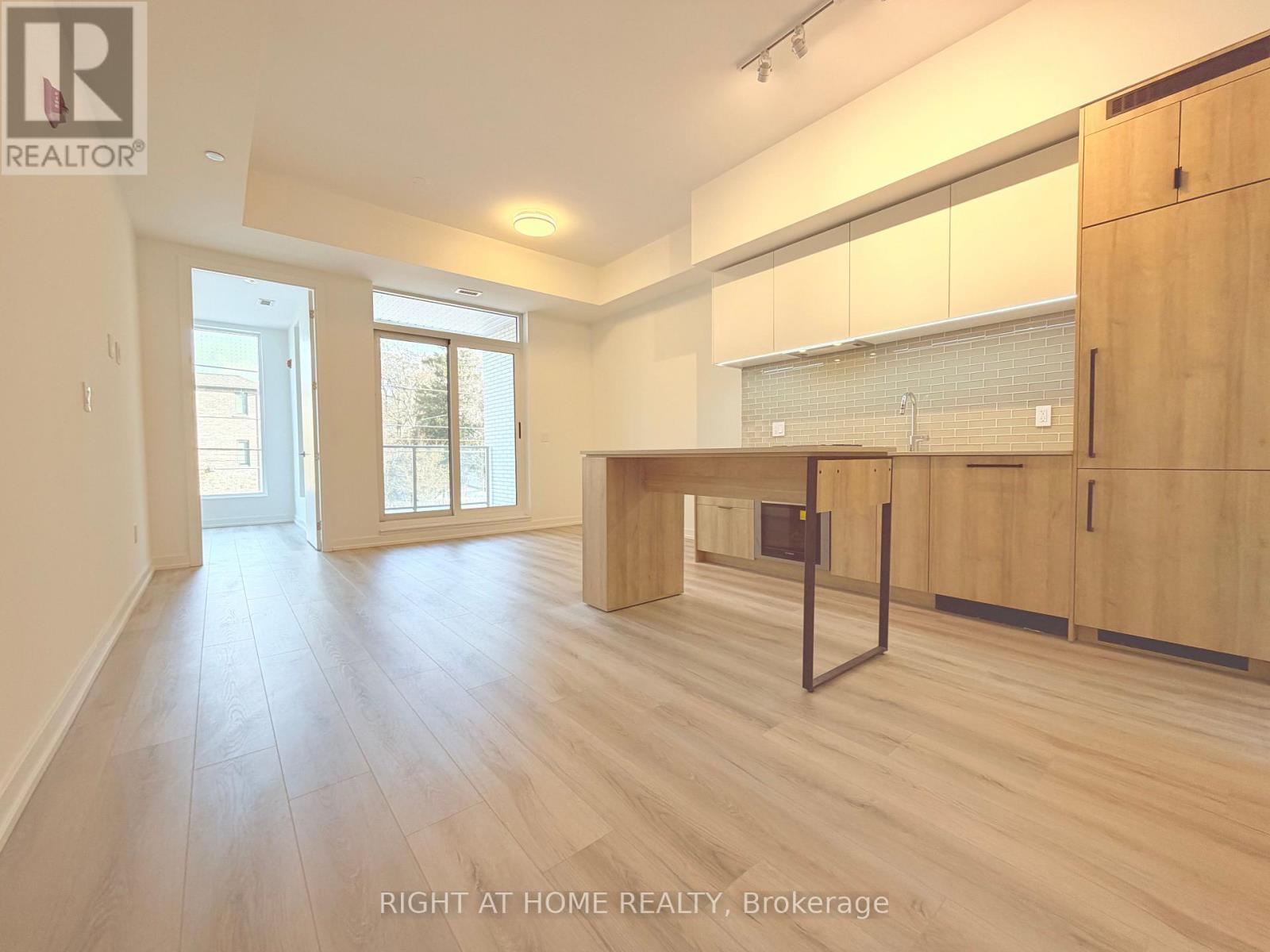 201 - 722 Marlee Avenue, Toronto, Ontario  M6B 3J7 - Photo 21 - W12586084