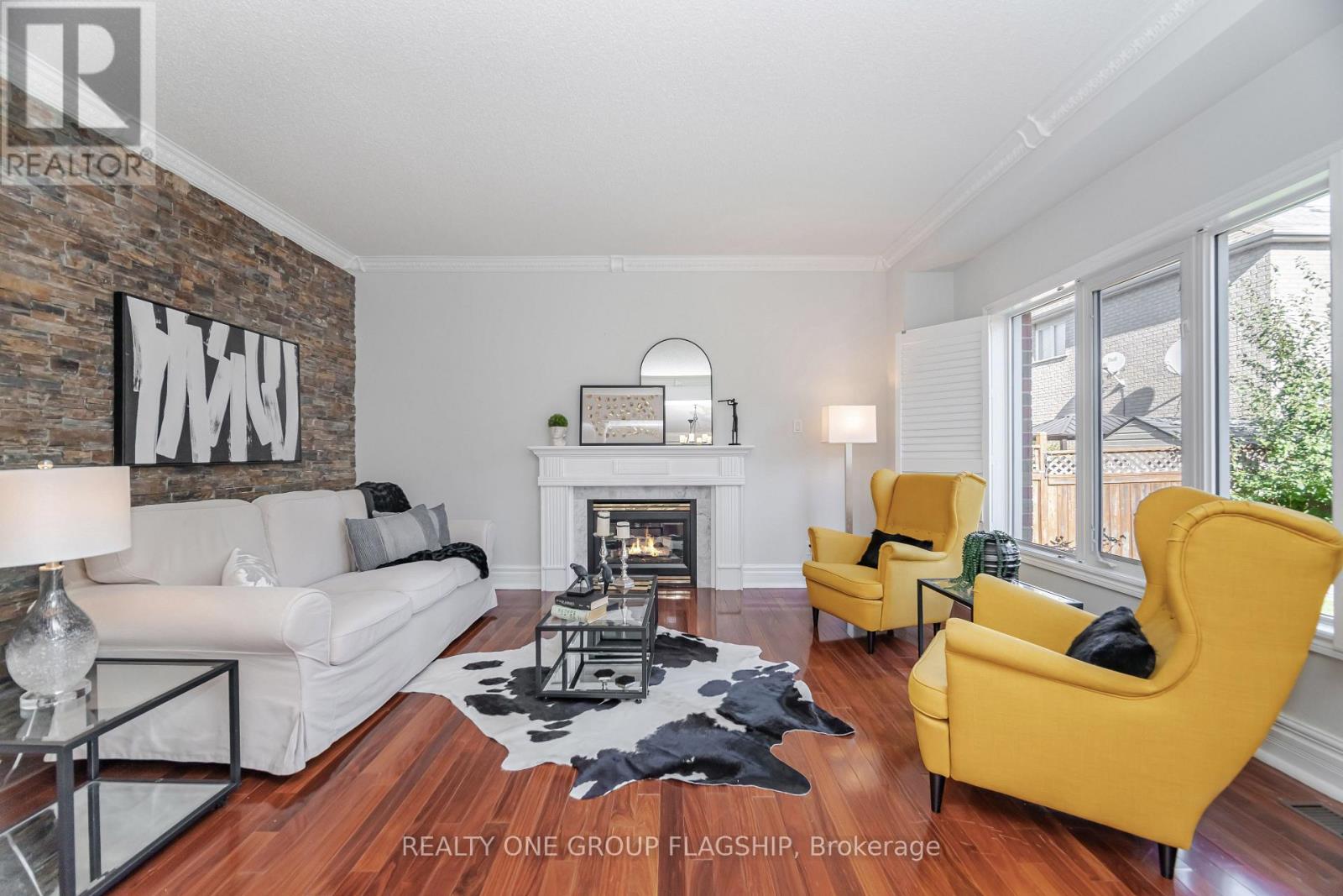 5871 Long Valley Road E, Mississauga, Ontario  L5M 6J5 - Photo 19 - W12586100