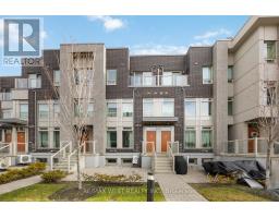 120 - 11 APPLEWOOD LANE, Toronto, Ontario