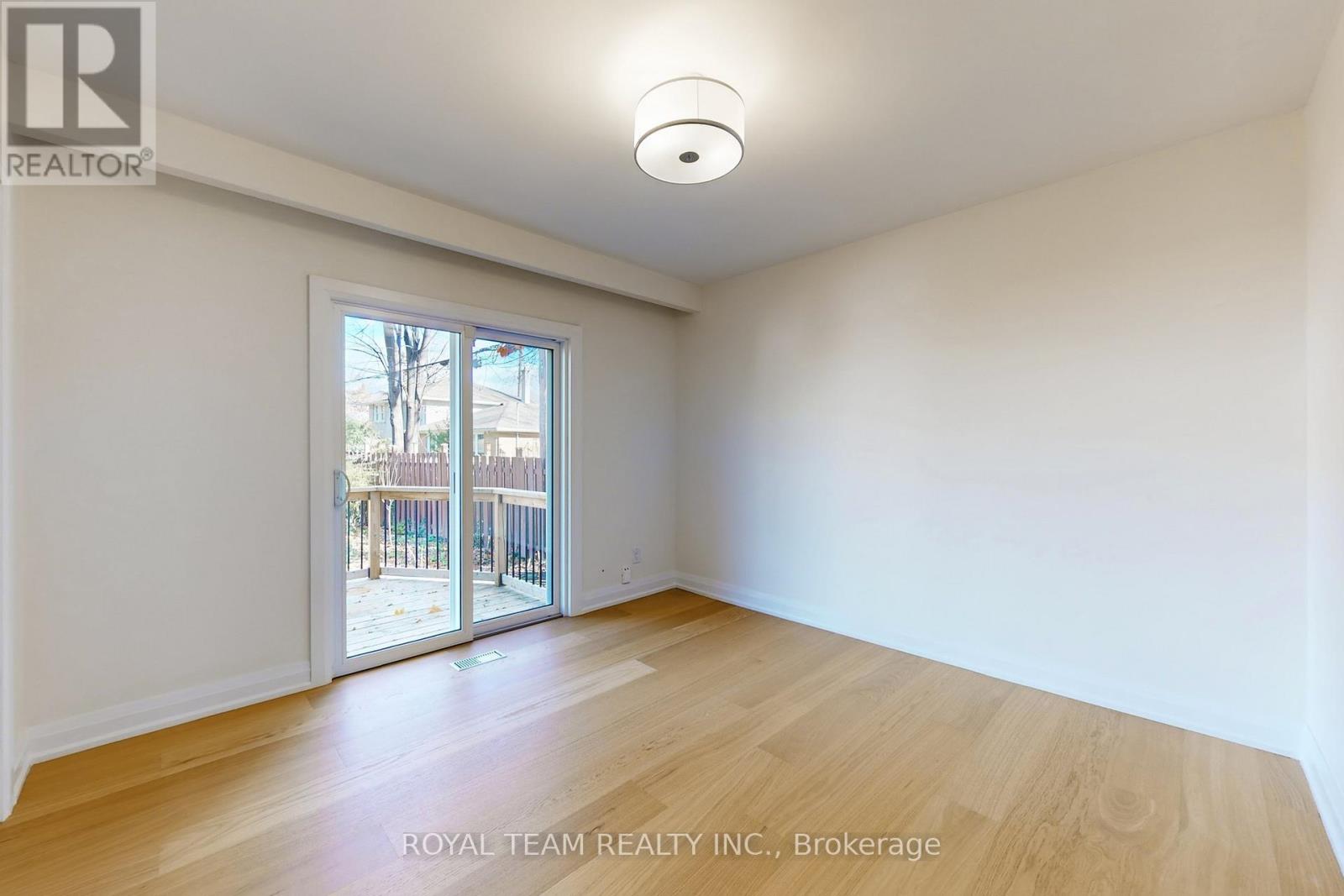 37 Markland Drive, Toronto, Ontario  M9C 1M9 - Photo 26 - W12586118