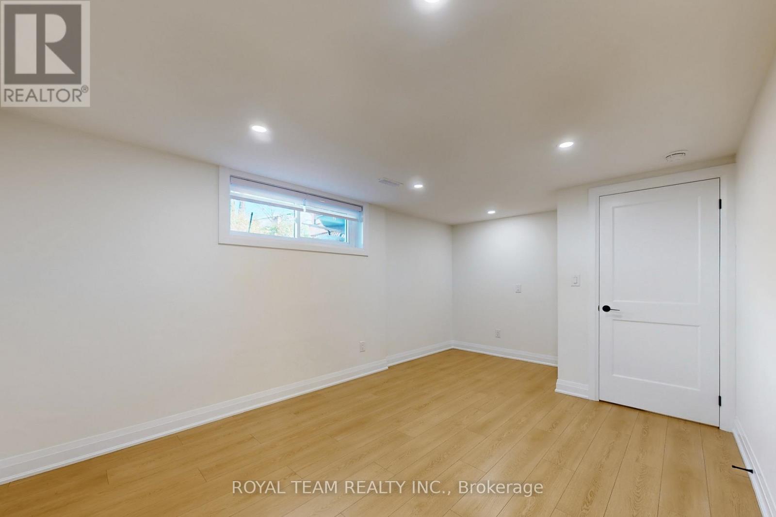 37 Markland Drive, Toronto, Ontario  M9C 1M9 - Photo 42 - W12586118