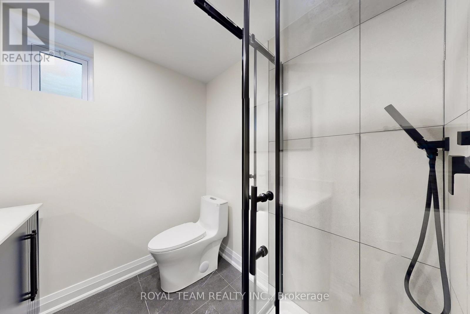 37 Markland Drive, Toronto, Ontario  M9C 1M9 - Photo 44 - W12586118