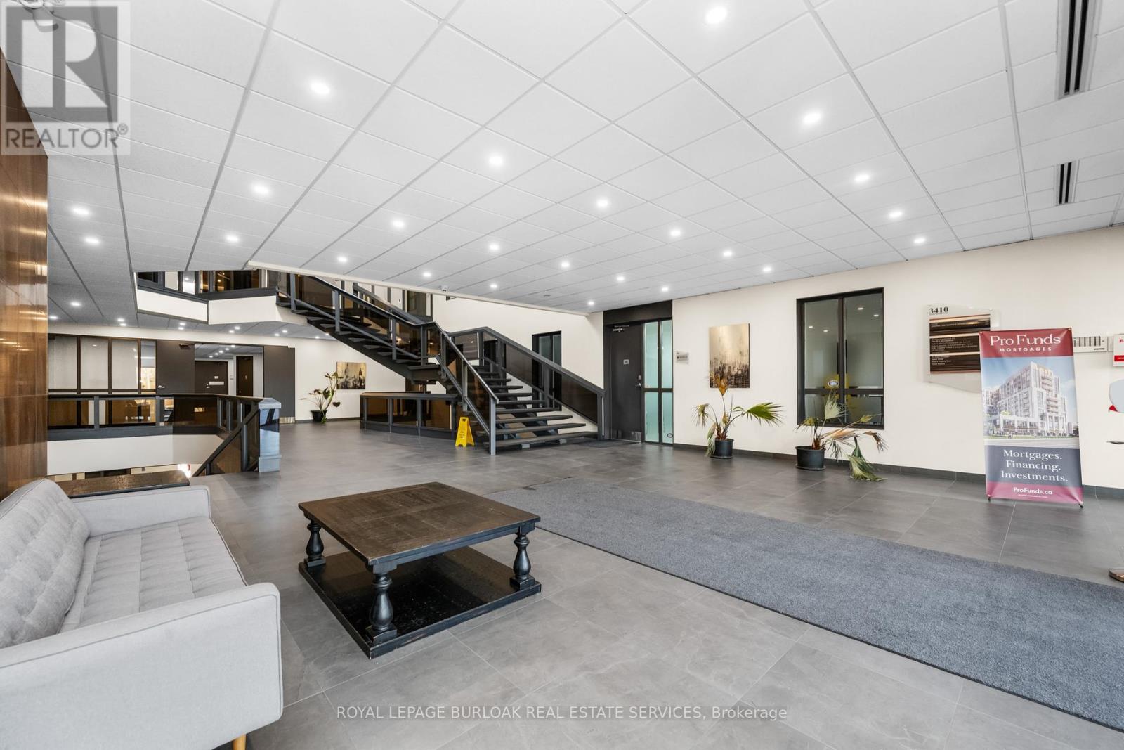 103 - 3410 South Service Road, Burlington, Ontario  L7N 3T9 - Photo 5 - W12586130