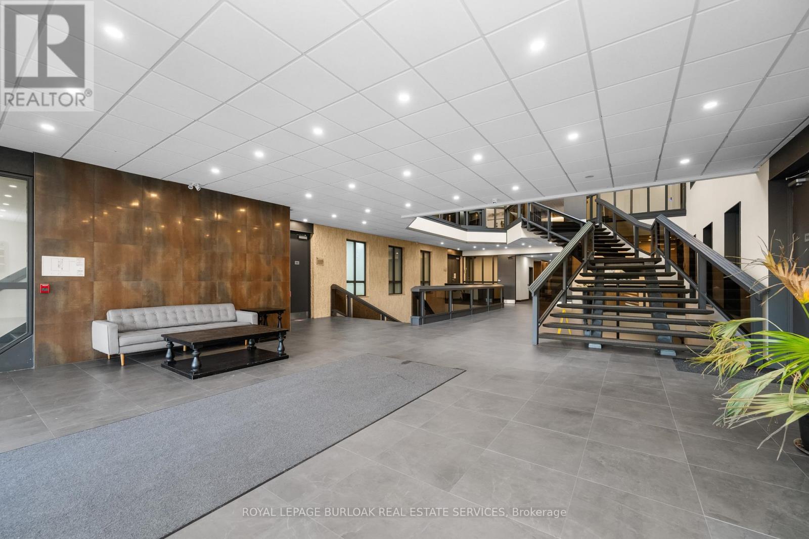 103 - 3410 South Service Road, Burlington, Ontario  L7N 3T9 - Photo 6 - W12586130