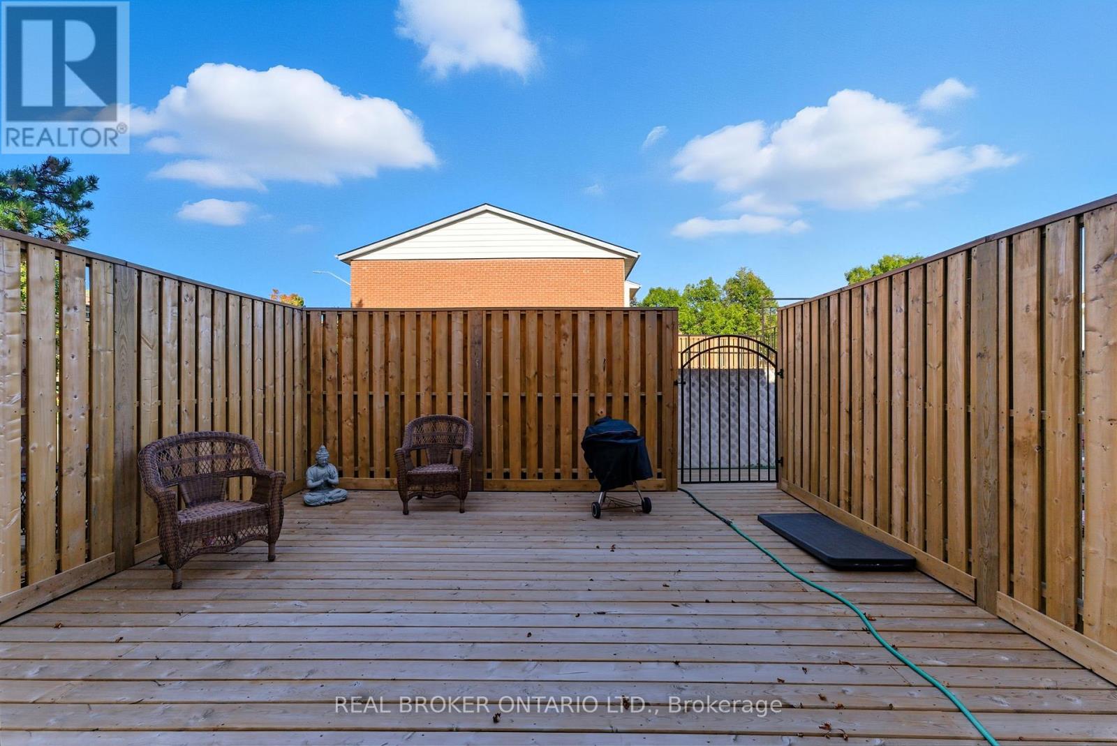 21 - 2107 Marine Drive, Oakville, Ontario  L6L 1B8 - Photo 20 - W12586132