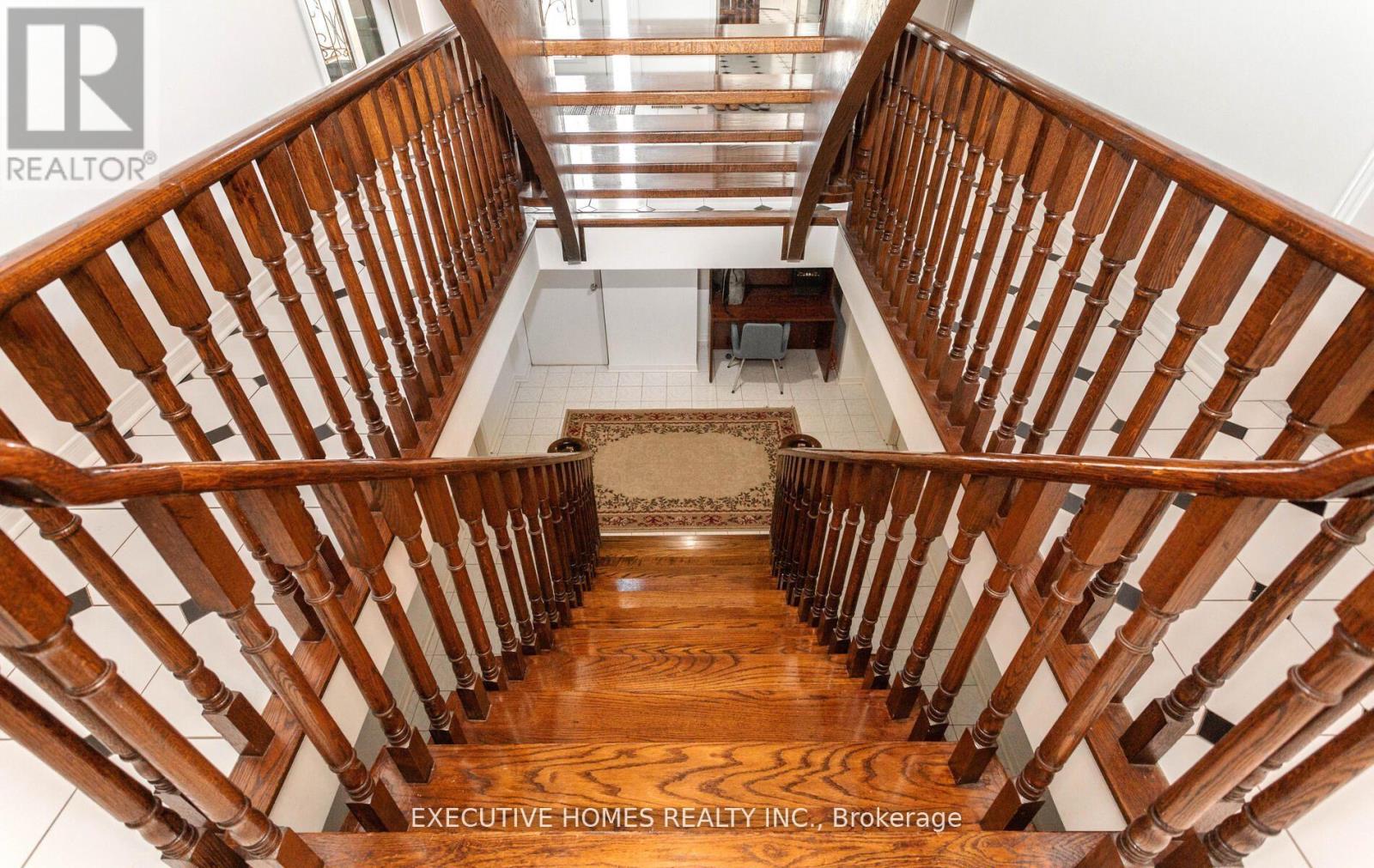 5489 Glen Erin Drive, Mississauga, Ontario  L5M 5C8 - Photo 40 - W12586134