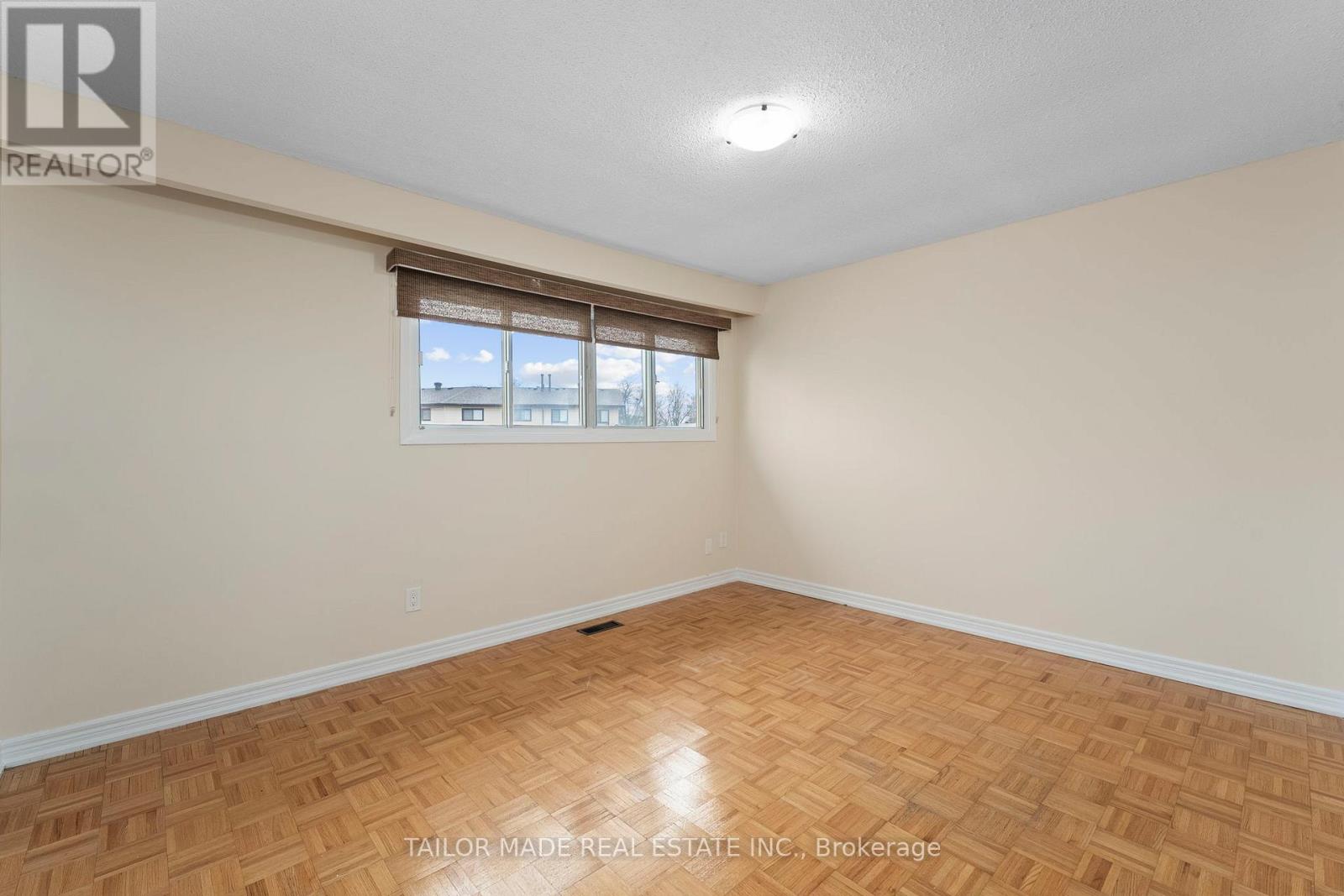 38 Collins Crescent, Brampton, Ontario  L6V 3M9 - Photo 15 - W12586164