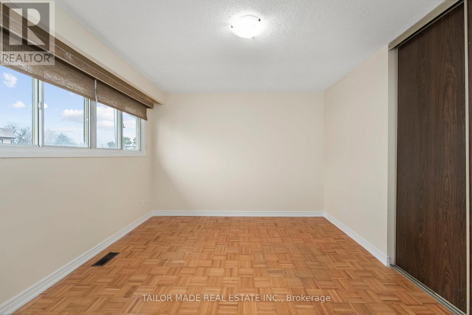 38 Collins Crescent, Brampton, Ontario  L6V 3M9 - Photo 16 - W12586164