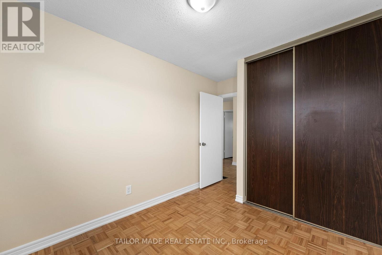 38 Collins Crescent, Brampton, Ontario  L6V 3M9 - Photo 21 - W12586164