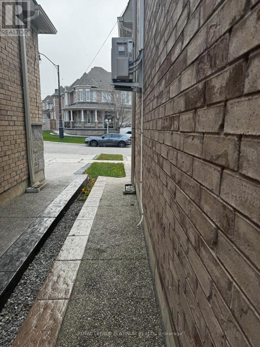 Bsmt - 24 Sandino Crescent, Brampton, Ontario  L6Y 5T8 - Photo 2 - W12586178