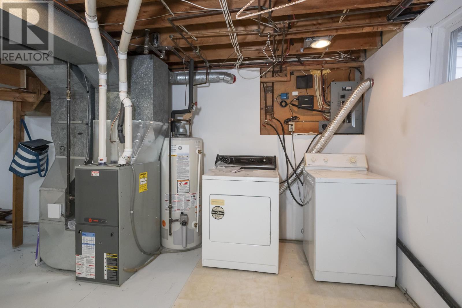 1332 Wallbridge Ave, Thunder Bay, Ontario  P7E 3K8 - Photo 39 - TB253516