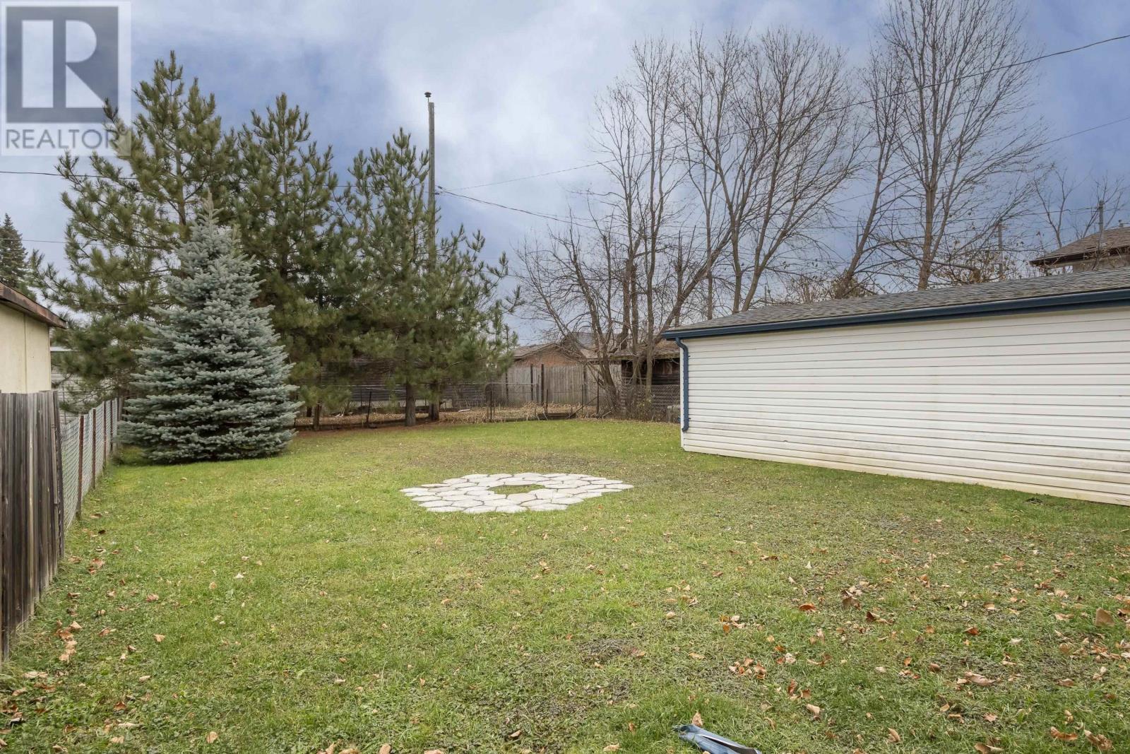 1332 Wallbridge Ave, Thunder Bay, Ontario  P7E 3K8 - Photo 6 - TB253516