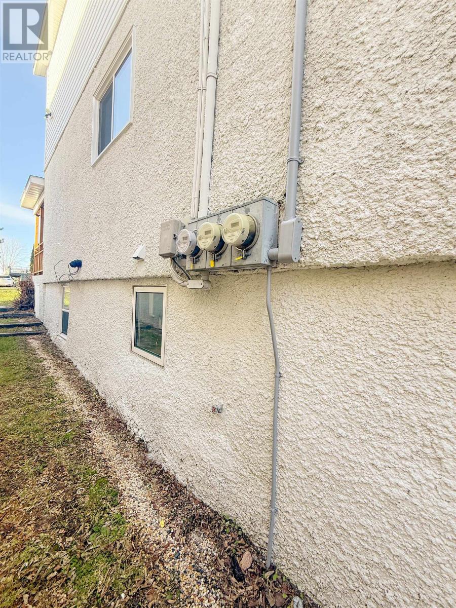 5 Matheson Street North, Kenora, Ontario  P9N 3G1 - Photo 37 - TB253568