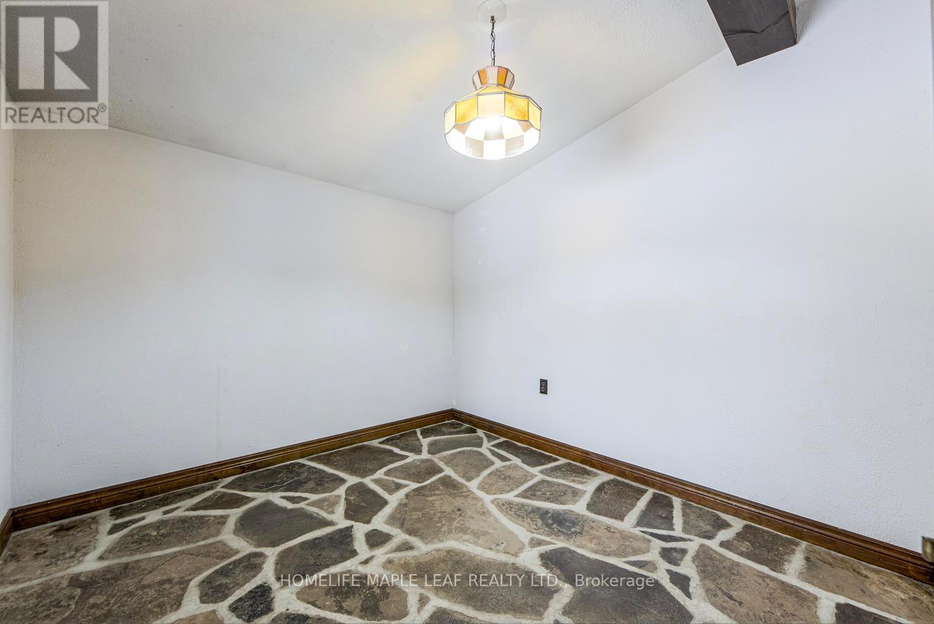 253048 9th Line, Amaranth, Ontario  L9W 0G9 - Photo 6 - X12586074