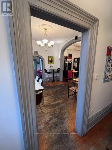 373 Queen Street, Peterborough Central, Ontario  K9H 3J7 - Photo 5 - X12586176