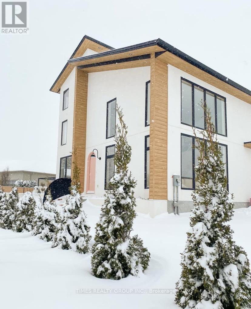 24 WILLIAM STREET, Tillsonburg, Ontario