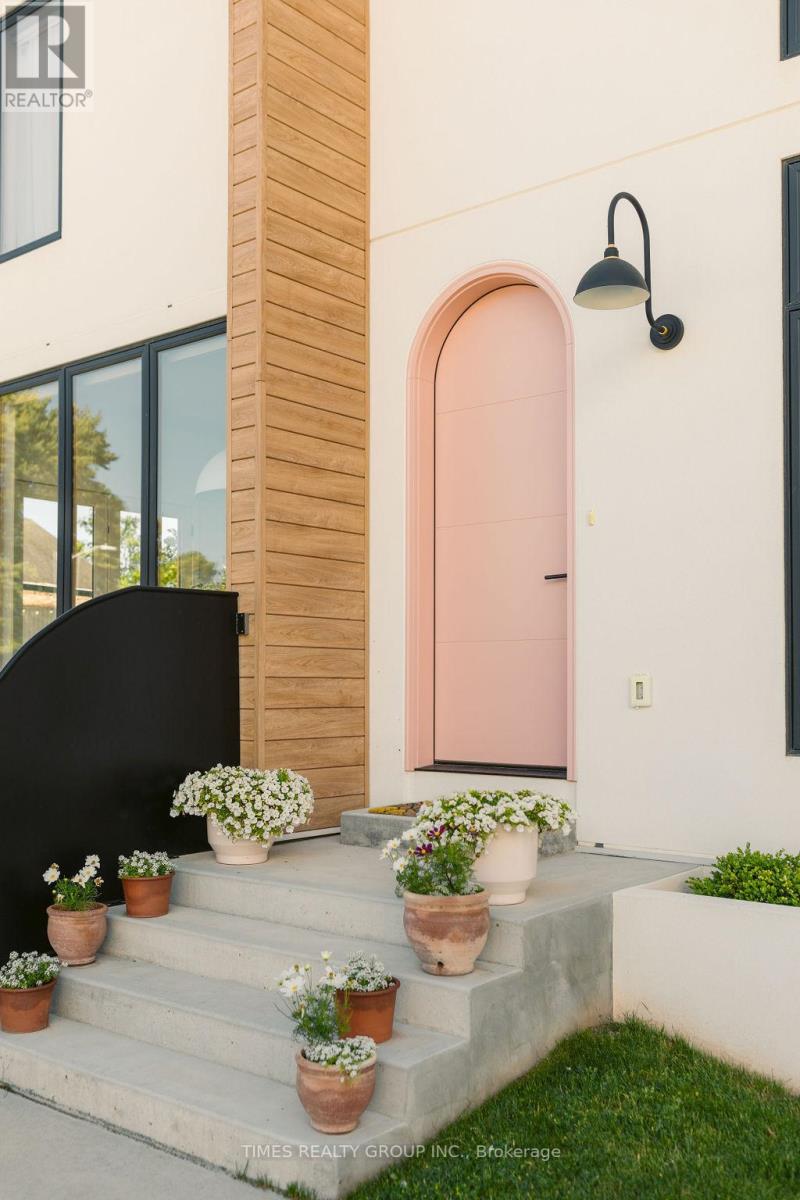 24 William Street, Tillsonburg, Ontario  N4G 1L8 - Photo 2 - X12586202