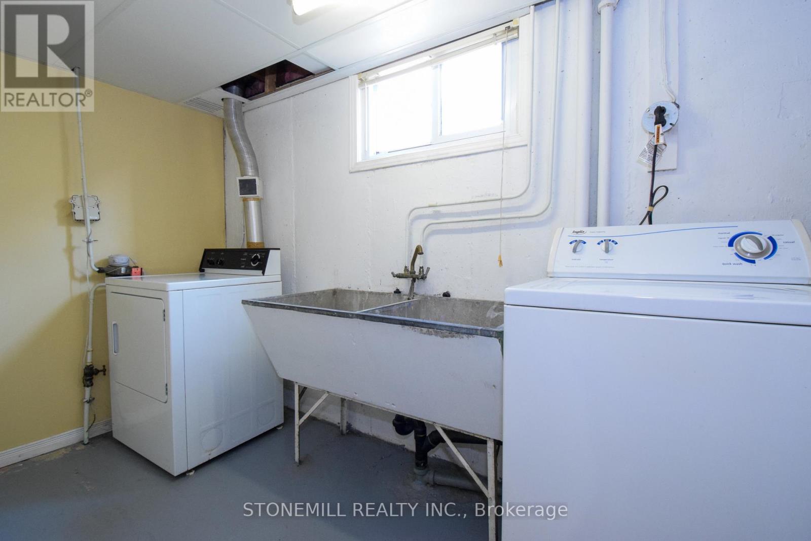 272 Carlton Street, St. Catharines, Ontario  L2N 1B9 - Photo 20 - X12586218