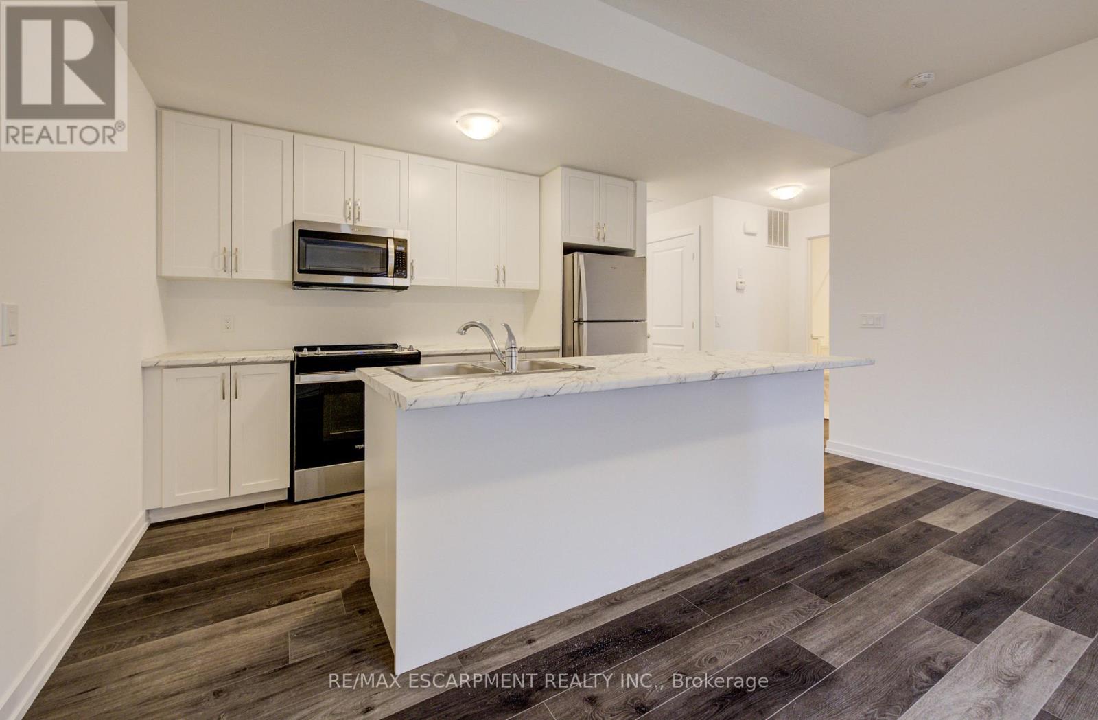 20 - 70 Kenesky Drive, Hamilton, Ontario  L8B 1Y4 - Photo 11 - X12586228