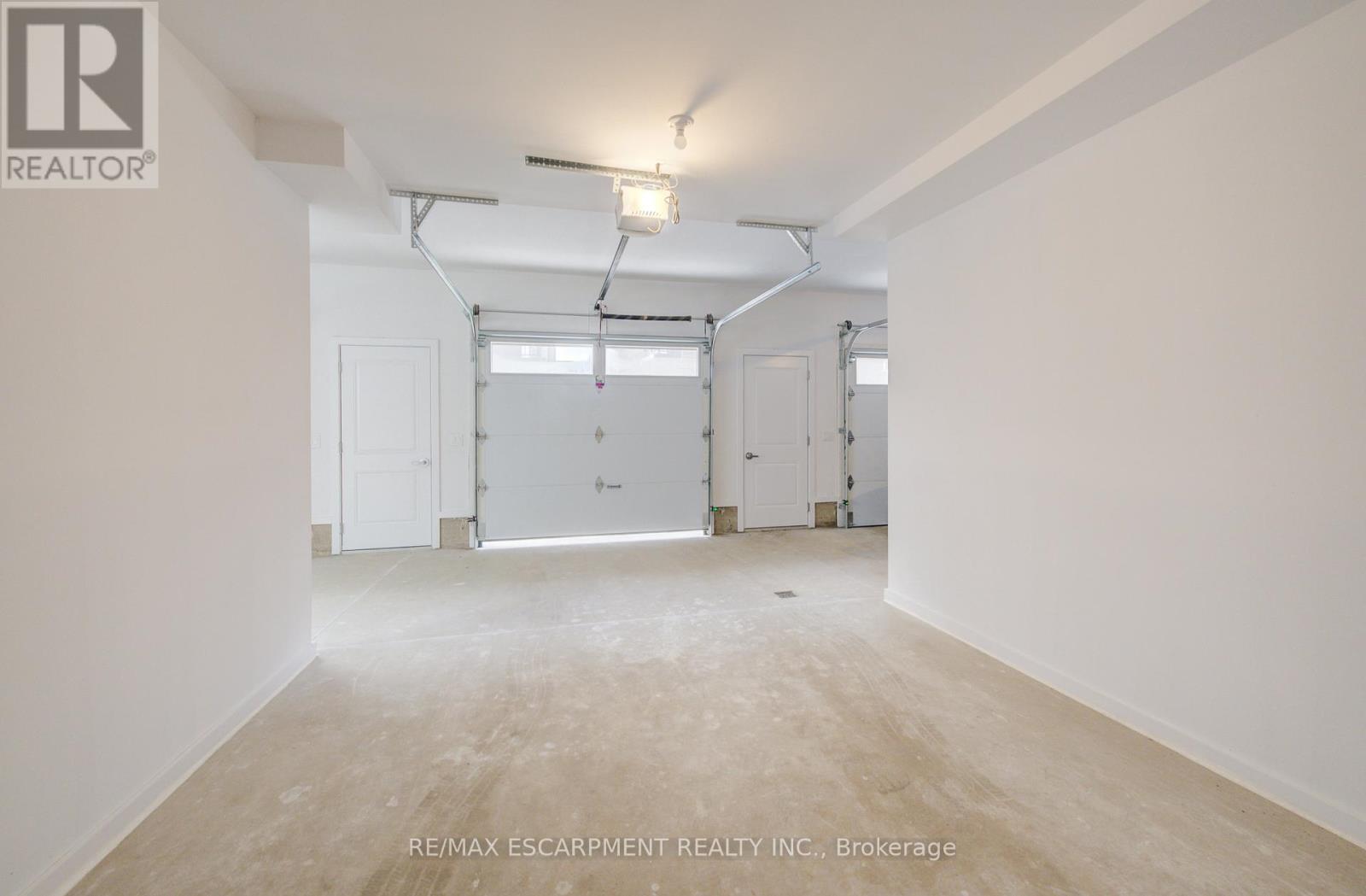 20 - 70 Kenesky Drive, Hamilton, Ontario  L8B 1Y4 - Photo 19 - X12586228