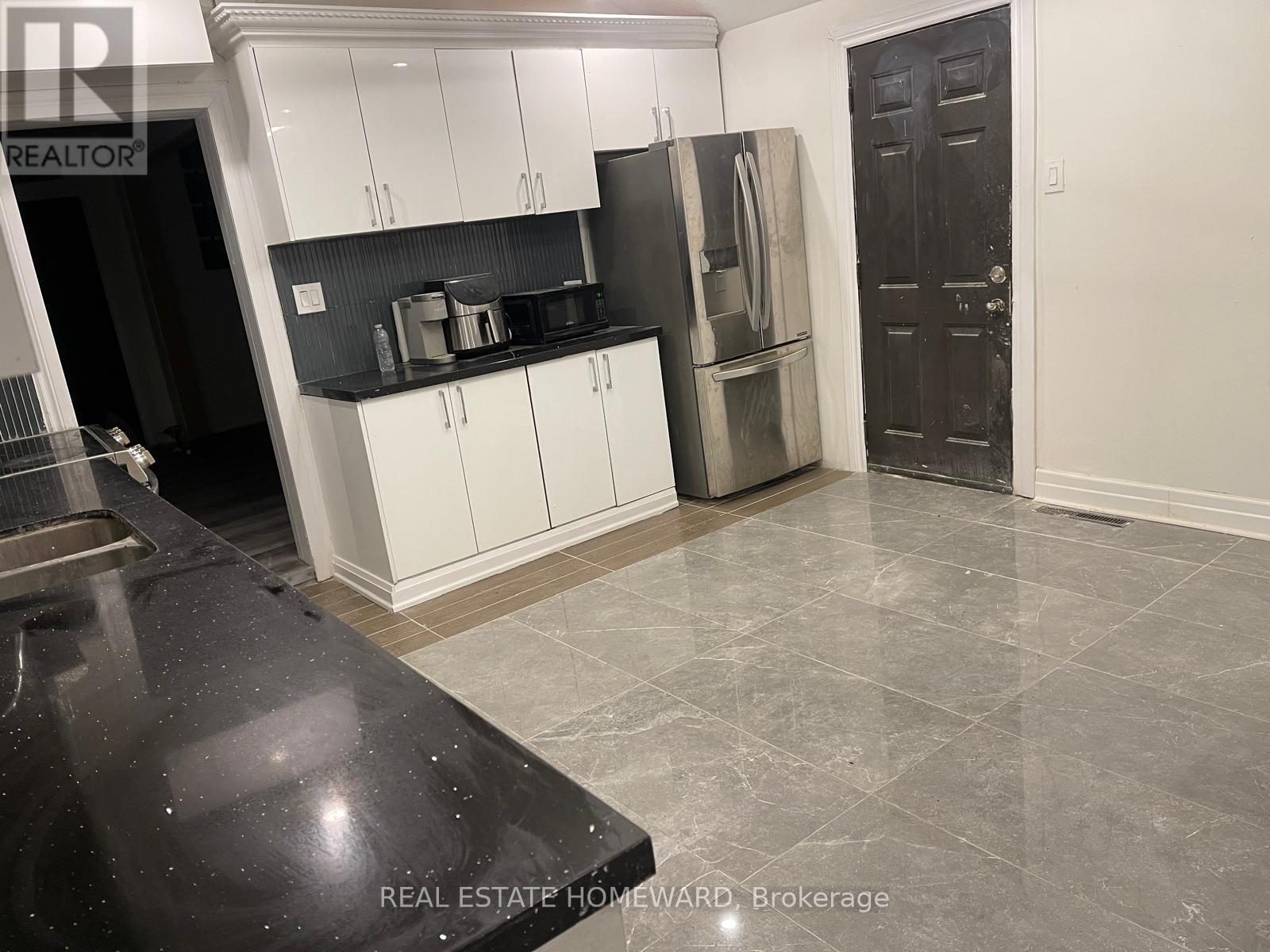 76 Fairview Drive, Brantford, Ontario  N3R 2W9 - Photo 10 - X12520012