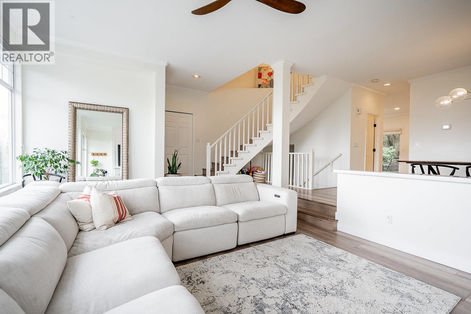 7 2979 Panorama Drive, Coquitlam, British Columbia  V3E 2W8 - Photo 5 - R3070895